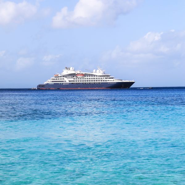 Compagnie Ponant Les Explorers Le Jacques Cartier 